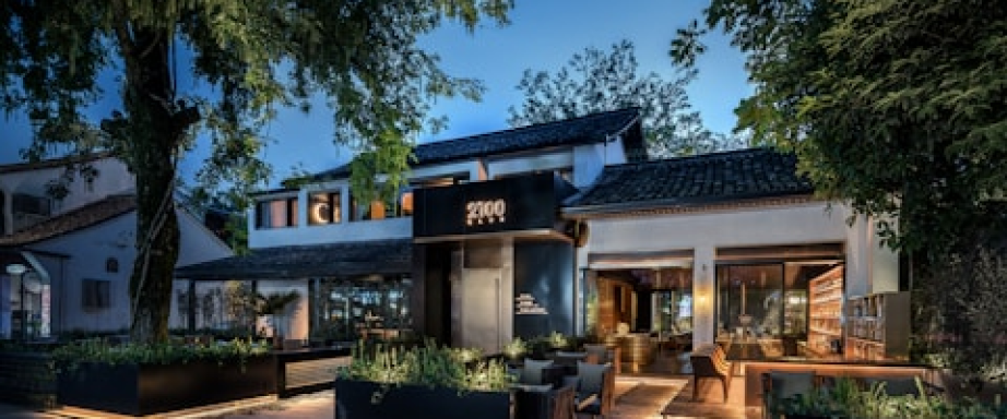 Luxury property main 1.1